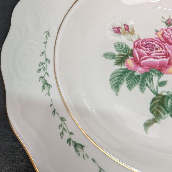 Gibson Designs Victorian Rose Replacement 3 Soup Bowls Gold Trim and 2 Saucers - Picture 8 of 13